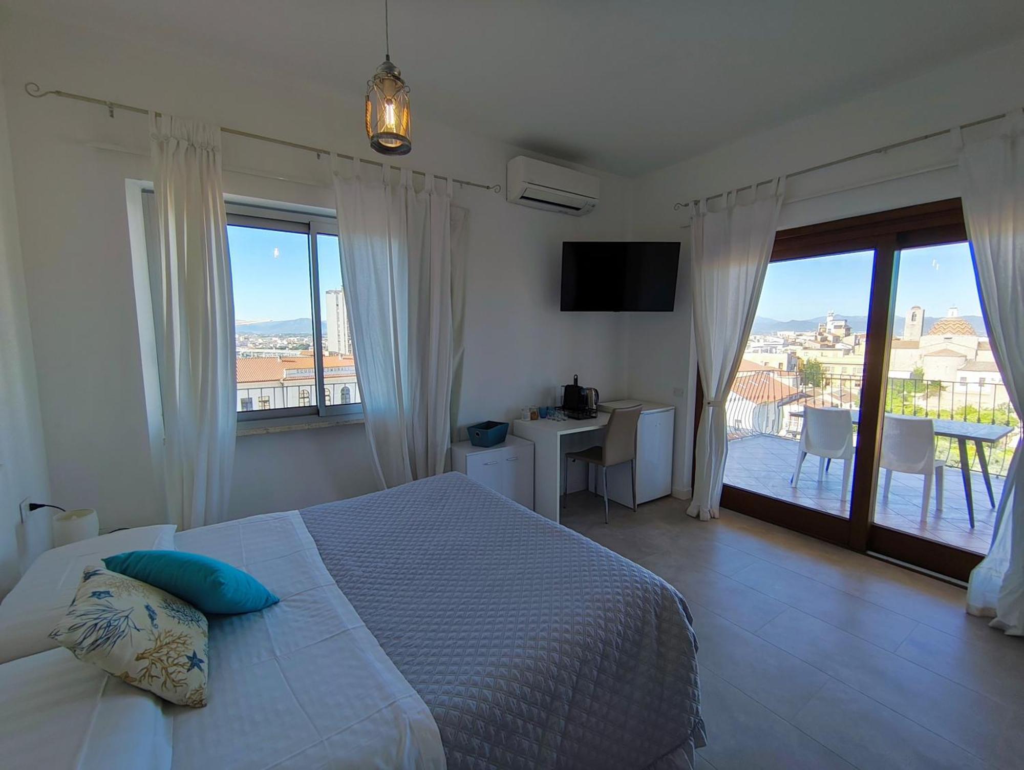 Marysel Rooms Olbia Exteriör bild