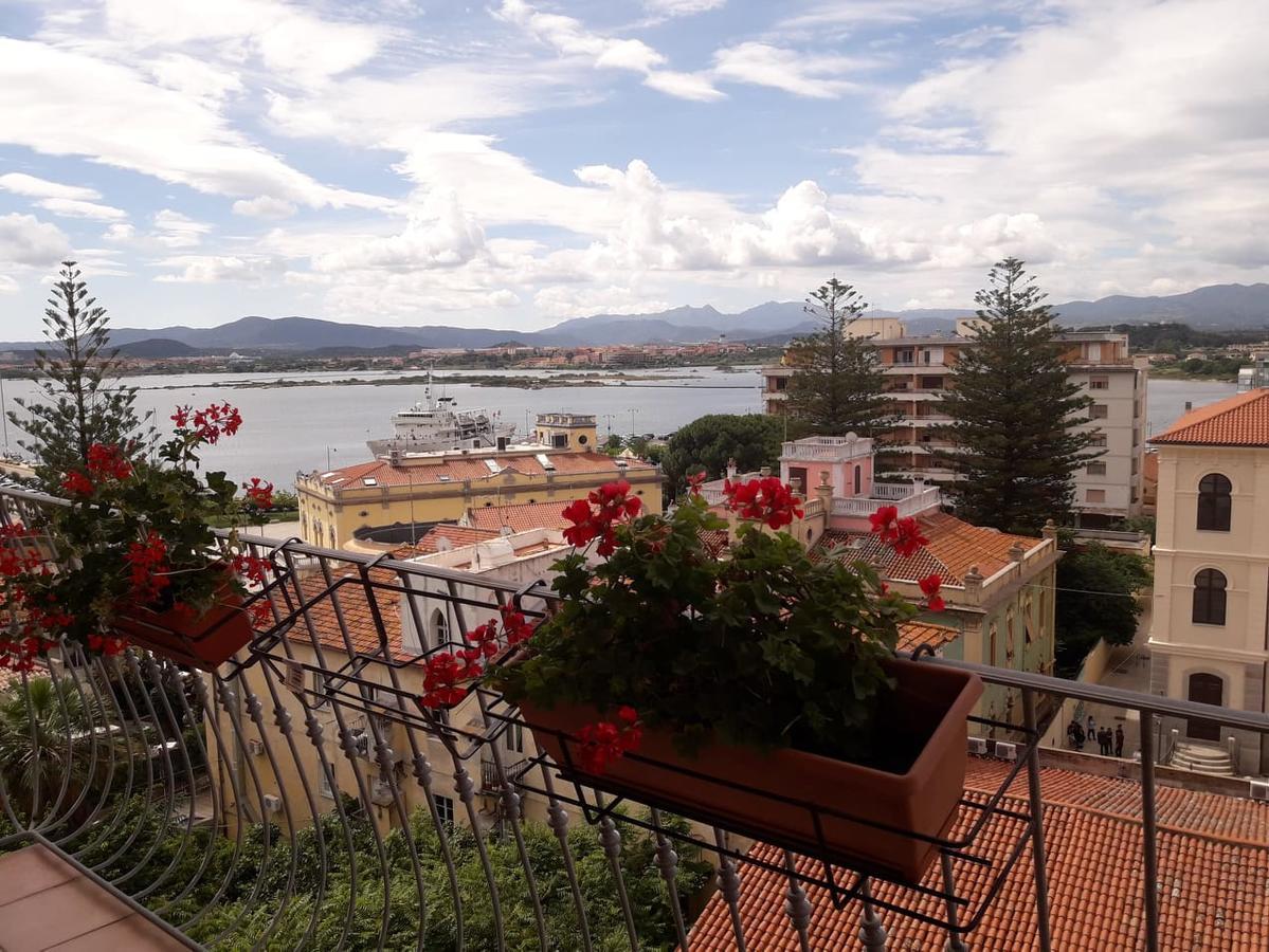 Marysel Rooms Olbia Exteriör bild